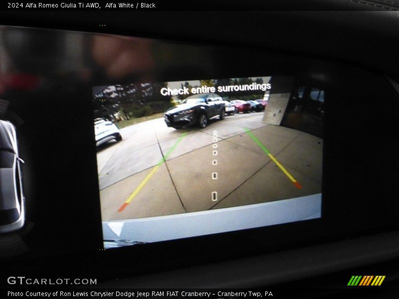 Alfa White / Black 2024 Alfa Romeo Giulia Ti AWD