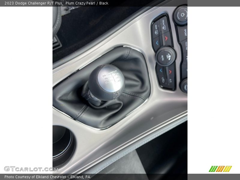 Plum Crazy Pearl / Black 2023 Dodge Challenger R/T Plus