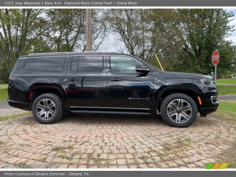  2023 Wagoneer L Base 4x4 Diamond Black Crystal Pearl