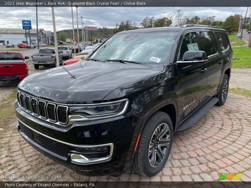  2023 Wagoneer L Base 4x4 Diamond Black Crystal Pearl