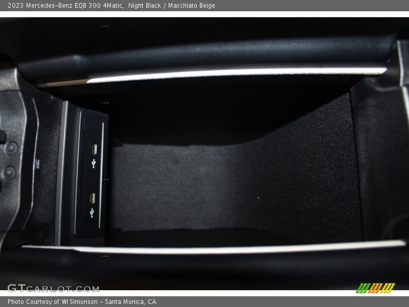 Night Black / Macchiato Beige 2023 Mercedes-Benz EQB 300 4Matic