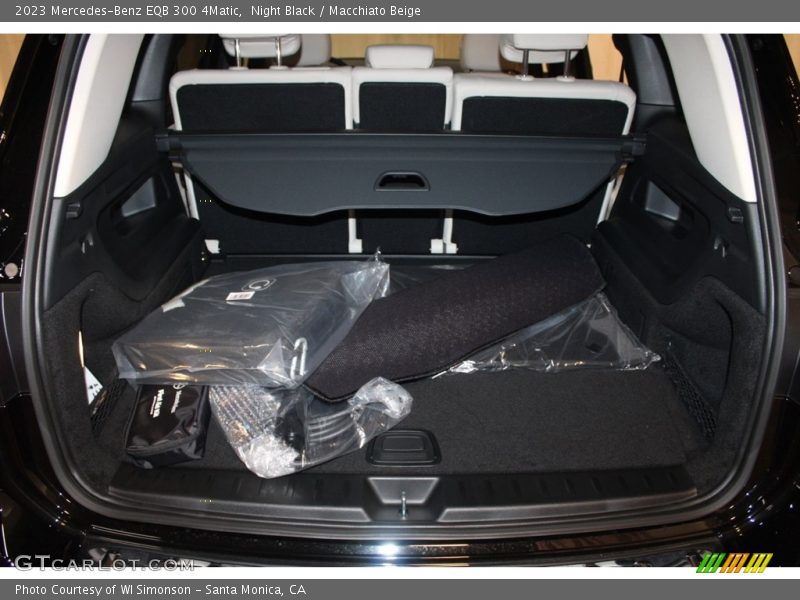 Night Black / Macchiato Beige 2023 Mercedes-Benz EQB 300 4Matic