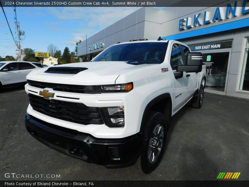 Summit White / Jet Black 2024 Chevrolet Silverado 2500HD Custom Crew Cab 4x4