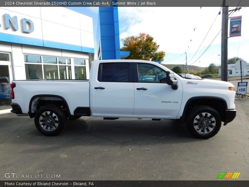 Summit White / Jet Black 2024 Chevrolet Silverado 2500HD Custom Crew Cab 4x4