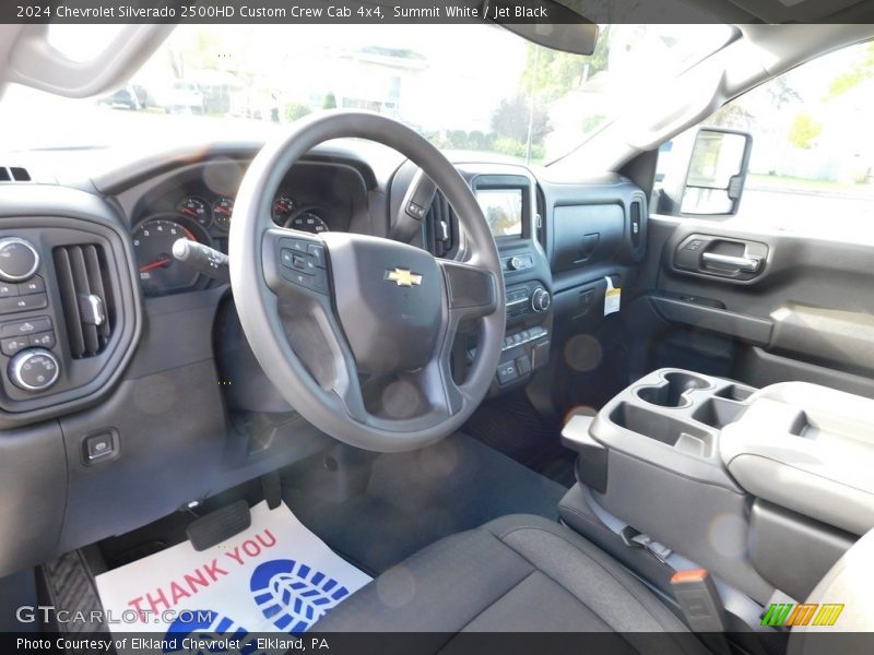 Summit White / Jet Black 2024 Chevrolet Silverado 2500HD Custom Crew Cab 4x4