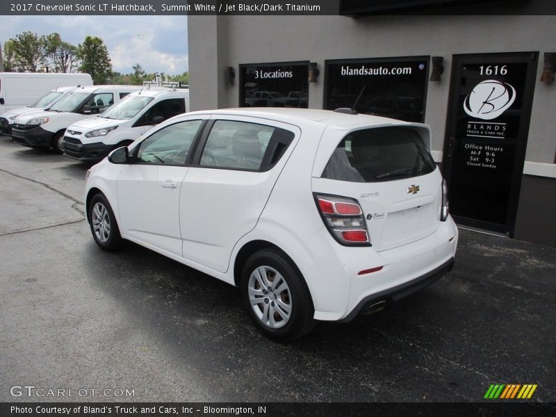 Summit White / Jet Black/Dark Titanium 2017 Chevrolet Sonic LT Hatchback