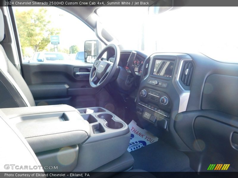 Summit White / Jet Black 2024 Chevrolet Silverado 2500HD Custom Crew Cab 4x4