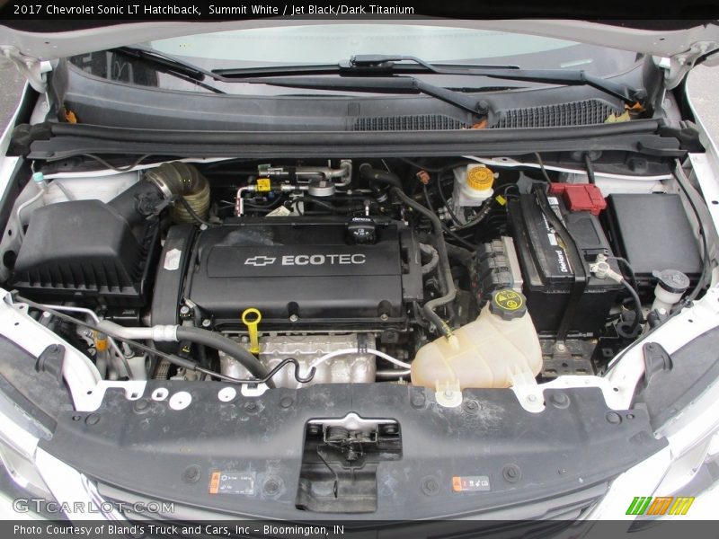 Summit White / Jet Black/Dark Titanium 2017 Chevrolet Sonic LT Hatchback