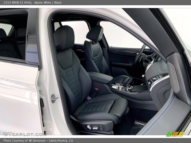 Front Seat of 2020 X3 M40i