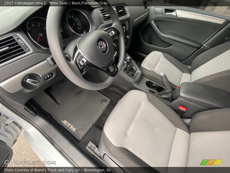 White Silver / Black/Palladium Gray 2017 Volkswagen Jetta S