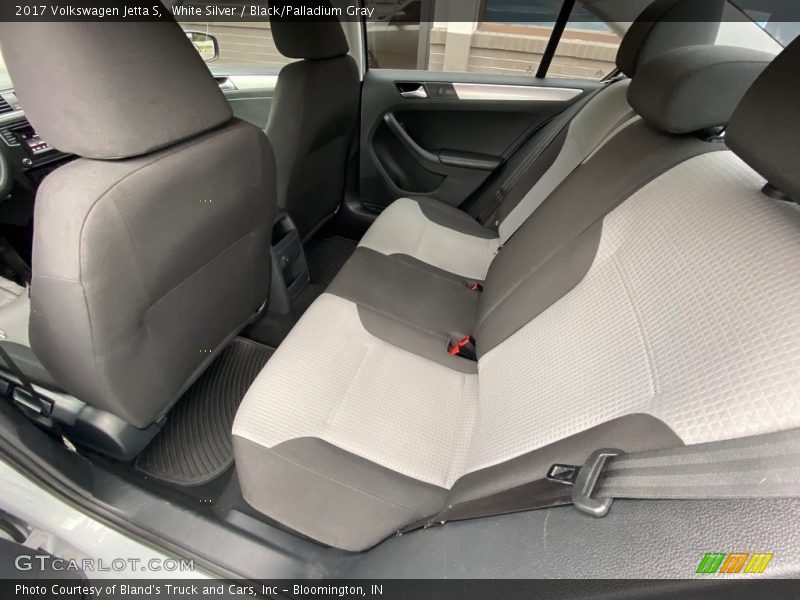 White Silver / Black/Palladium Gray 2017 Volkswagen Jetta S