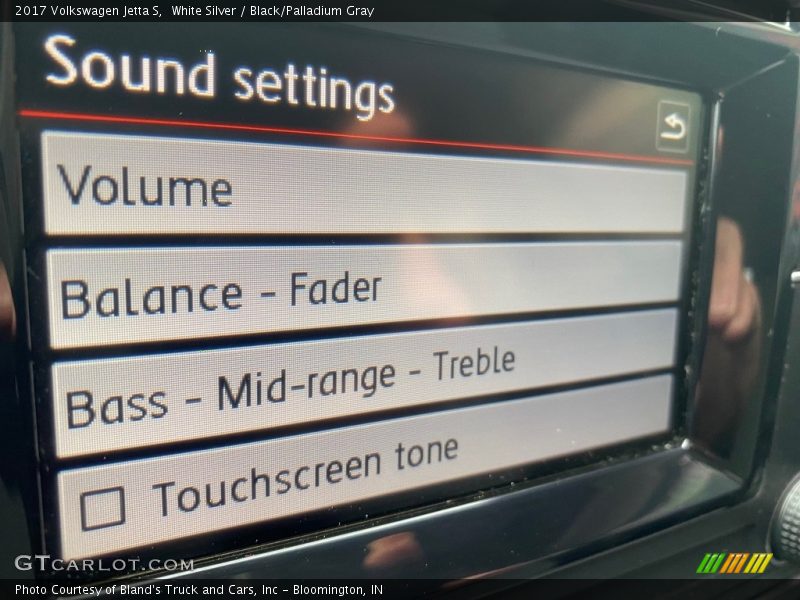 White Silver / Black/Palladium Gray 2017 Volkswagen Jetta S