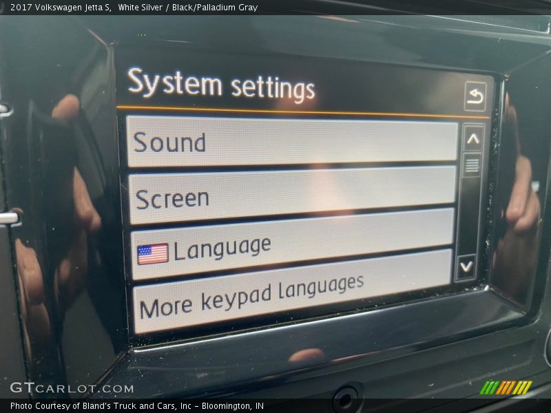 White Silver / Black/Palladium Gray 2017 Volkswagen Jetta S