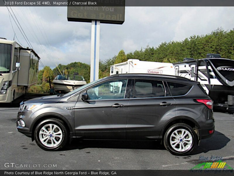 Magnetic / Charcoal Black 2018 Ford Escape SE 4WD