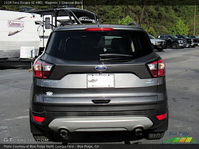 Magnetic / Charcoal Black 2018 Ford Escape SE 4WD