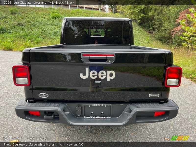 Black / Black 2023 Jeep Gladiator Overland 4x4