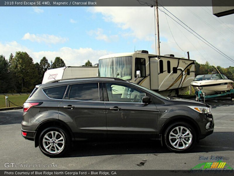 Magnetic / Charcoal Black 2018 Ford Escape SE 4WD