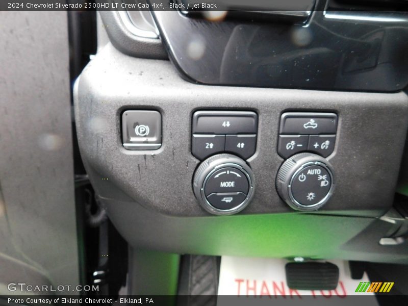 Black / Jet Black 2024 Chevrolet Silverado 2500HD LT Crew Cab 4x4