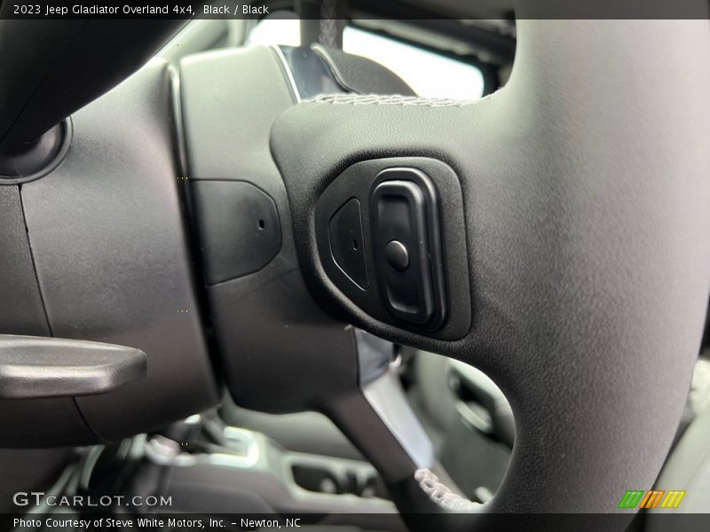 Black / Black 2023 Jeep Gladiator Overland 4x4
