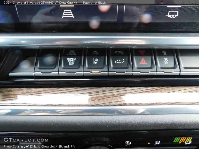 Controls of 2024 Silverado 2500HD LT Crew Cab 4x4