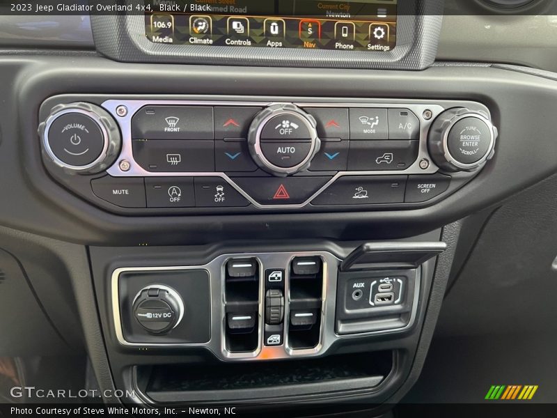Black / Black 2023 Jeep Gladiator Overland 4x4