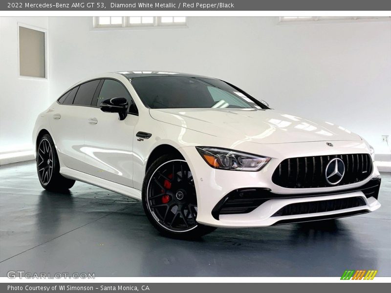 Front 3/4 View of 2022 AMG GT 53