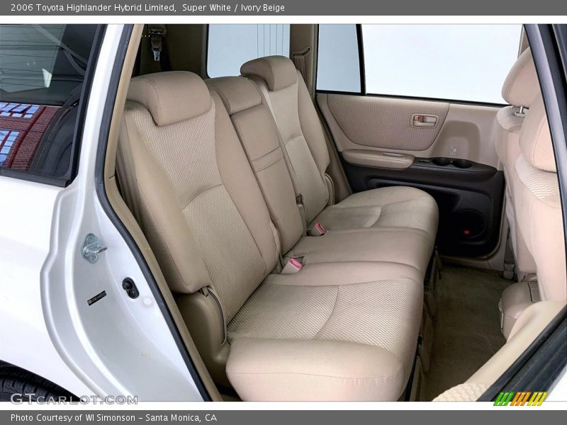 Super White / Ivory Beige 2006 Toyota Highlander Hybrid Limited
