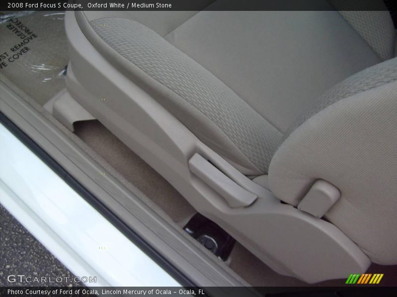 Oxford White / Medium Stone 2008 Ford Focus S Coupe