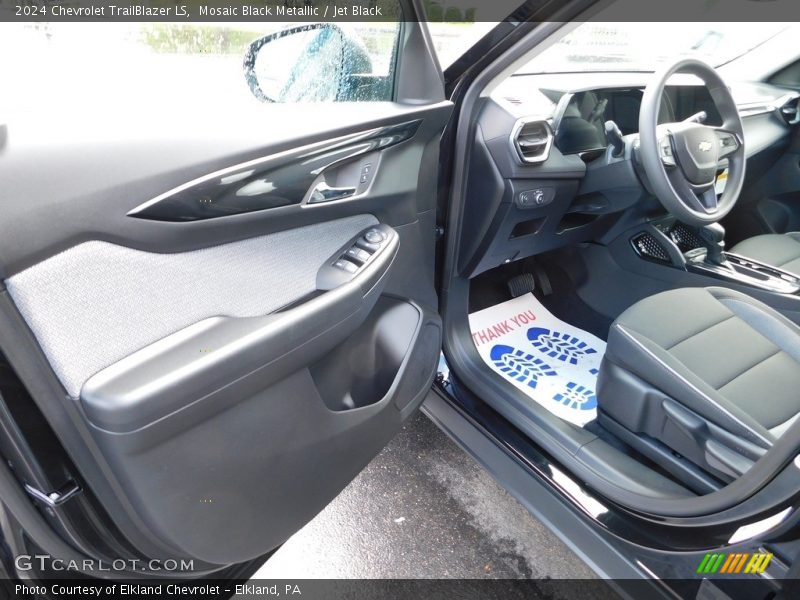 Mosaic Black Metallic / Jet Black 2024 Chevrolet TrailBlazer LS