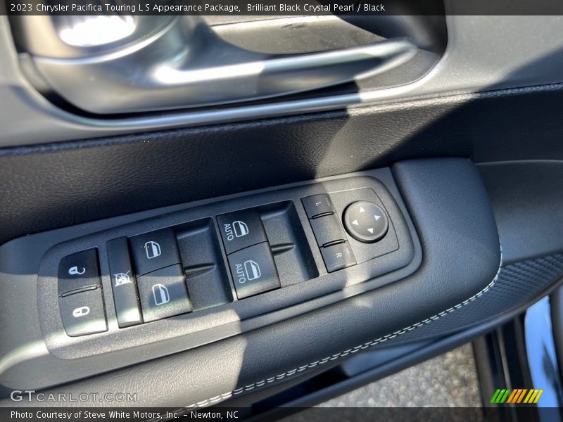 Door Panel of 2023 Pacifica Touring L S Appearance Package