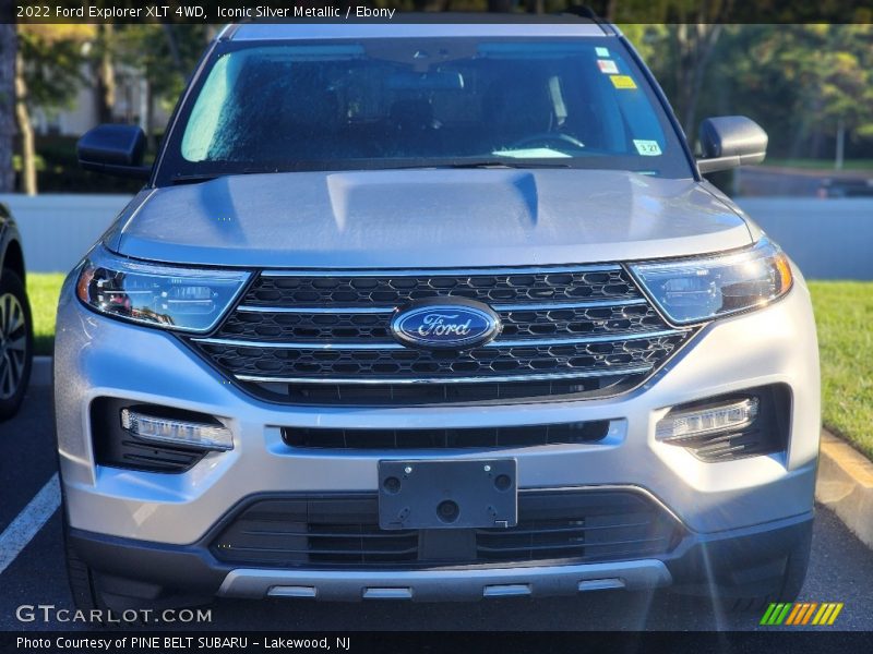 Iconic Silver Metallic / Ebony 2022 Ford Explorer XLT 4WD