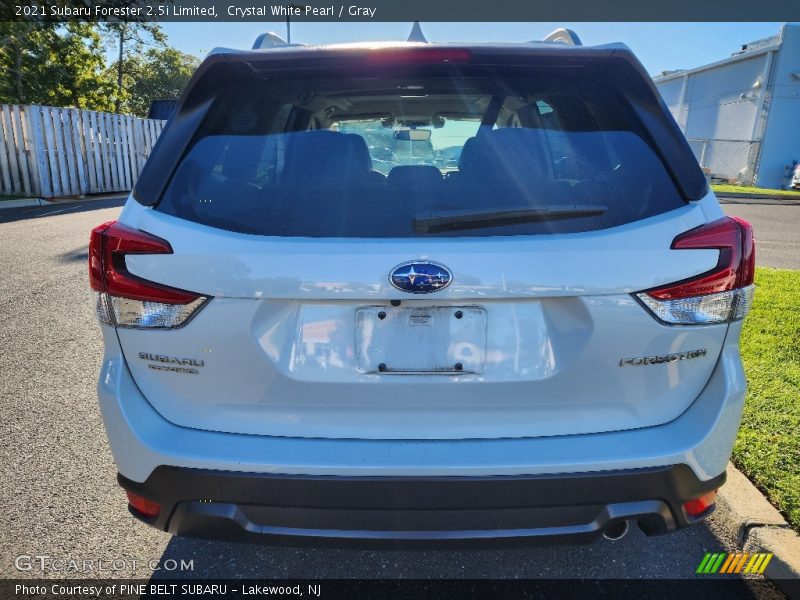 Crystal White Pearl / Gray 2021 Subaru Forester 2.5i Limited