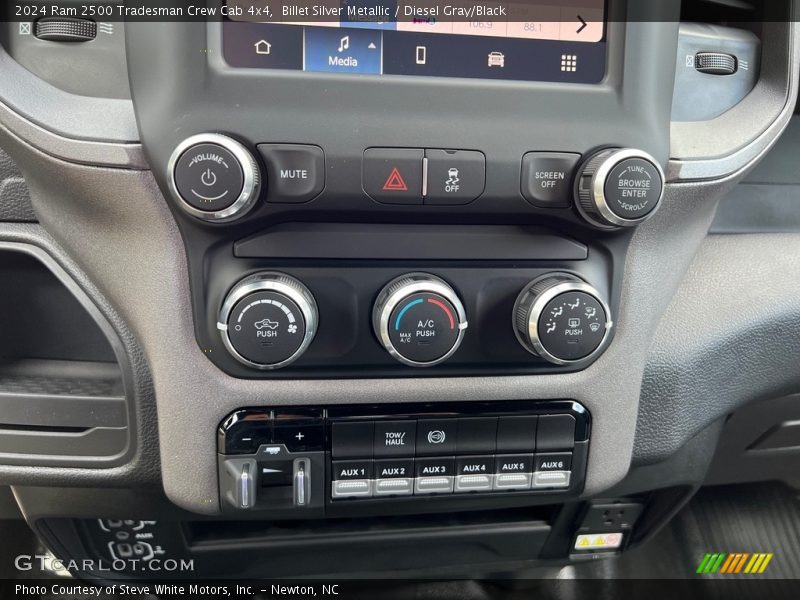 Controls of 2024 2500 Tradesman Crew Cab 4x4