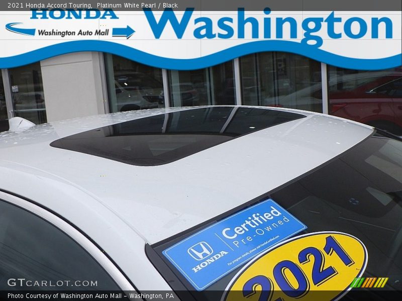 Platinum White Pearl / Black 2021 Honda Accord Touring