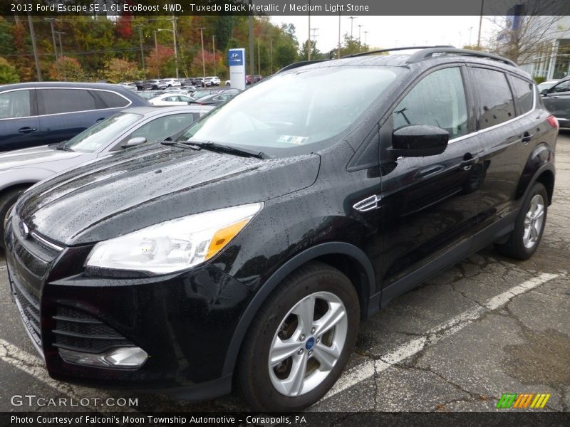 Tuxedo Black Metallic / Medium Light Stone 2013 Ford Escape SE 1.6L EcoBoost 4WD