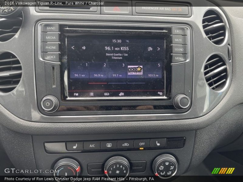 Controls of 2016 Tiguan R-Line