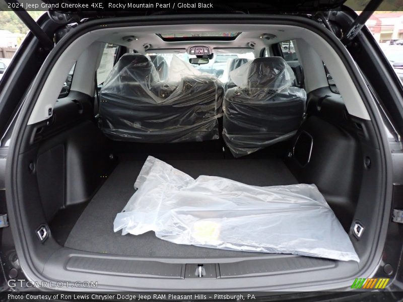  2024 Grand Cherokee 4XE Trunk