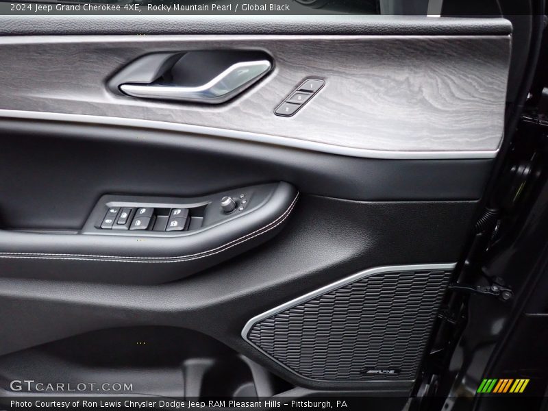 Rocky Mountain Pearl / Global Black 2024 Jeep Grand Cherokee 4XE