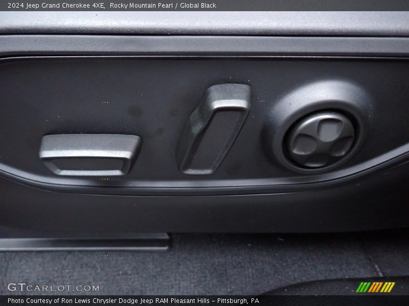 Rocky Mountain Pearl / Global Black 2024 Jeep Grand Cherokee 4XE
