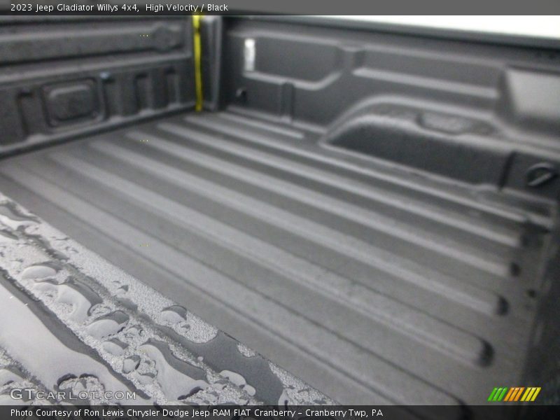High Velocity / Black 2023 Jeep Gladiator Willys 4x4
