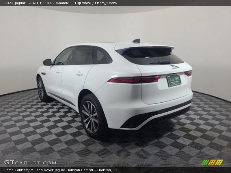 Fuji White / Ebony/Ebony 2024 Jaguar F-PACE P250 R-Dynamic S