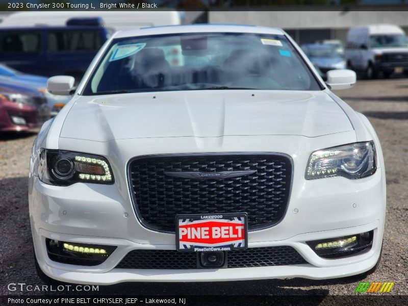 Bright White / Black 2023 Chrysler 300 Touring L