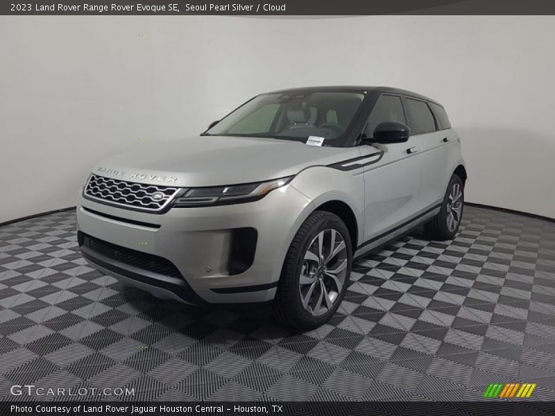  2023 Range Rover Evoque SE Seoul Pearl Silver