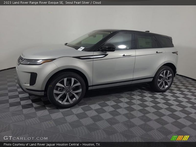  2023 Range Rover Evoque SE Seoul Pearl Silver