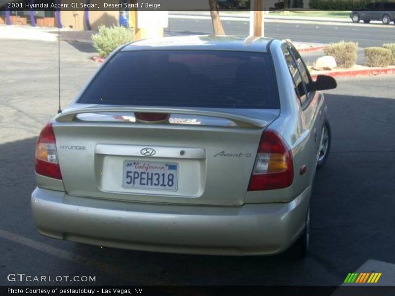 Desert Sand / Beige 2001 Hyundai Accent GL Sedan