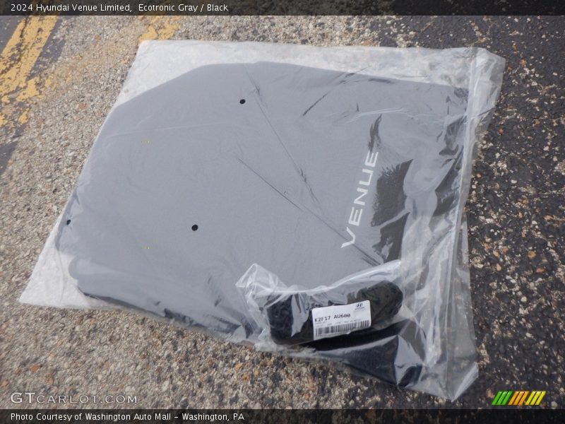 Ecotronic Gray / Black 2024 Hyundai Venue Limited