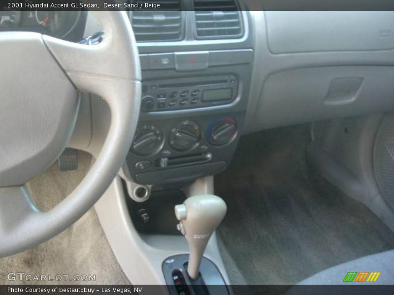 Desert Sand / Beige 2001 Hyundai Accent GL Sedan
