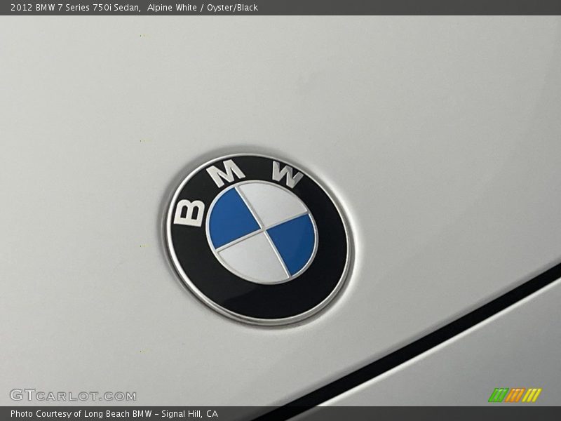  2012 7 Series 750i Sedan Logo