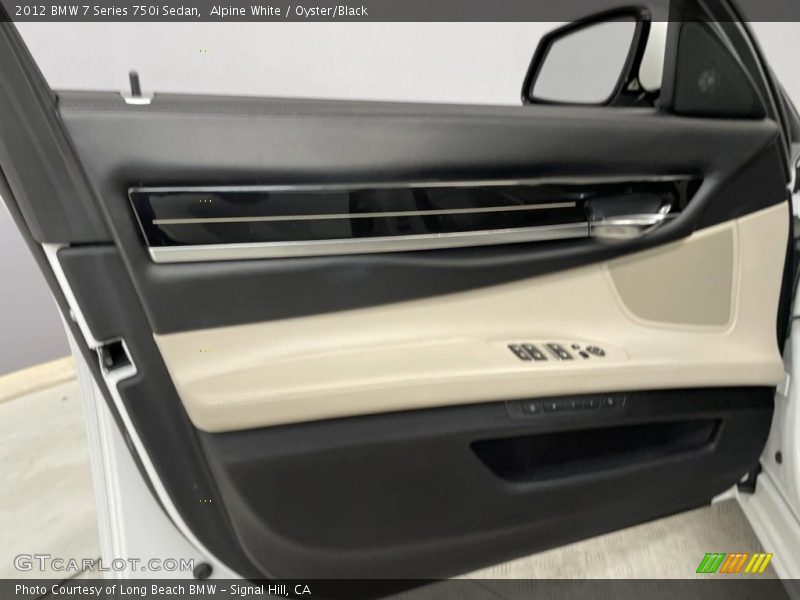 Door Panel of 2012 7 Series 750i Sedan