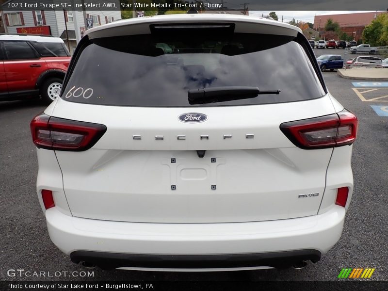  2023 Escape ST-Line Select AWD Star White Metallic Tri-Coat